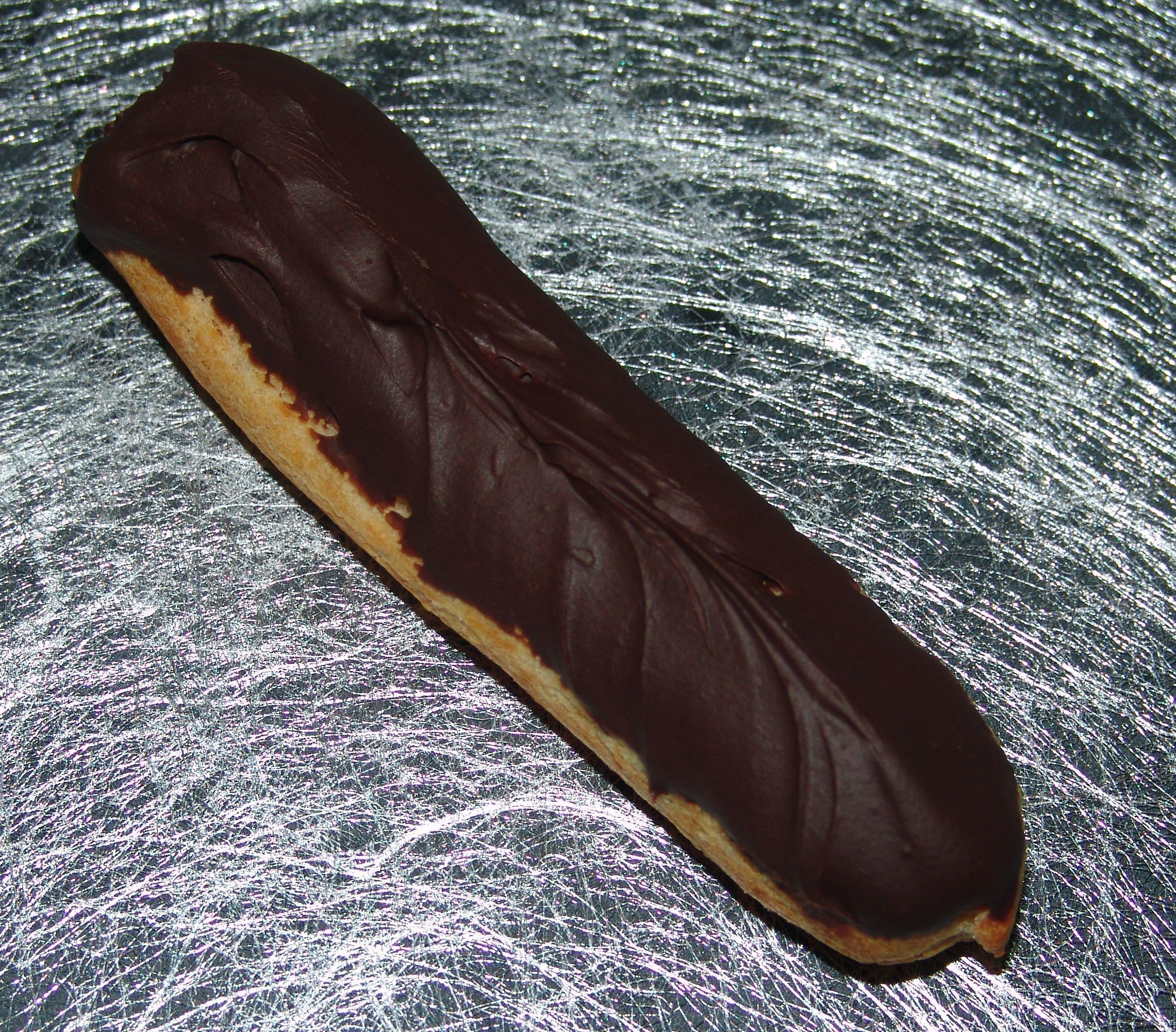 eclair au chocolat eclair au chocolat